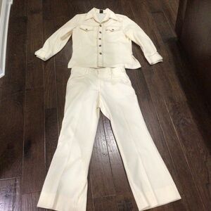 Fun and funky, Vintage Polyester, big Collar bell bottom Leisure suit. Size m